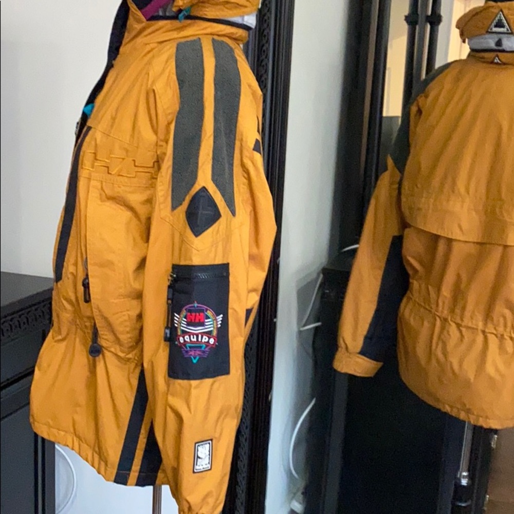 Helly Hansen Fall Winter Jacket - image 3